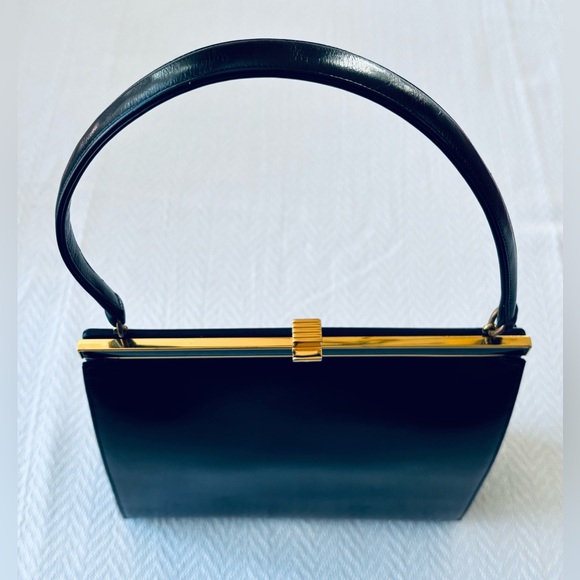 VINTAGE black leather COBLENTZ purse, hex-hinged snap closure, signature mirror - Picture 3 of 9